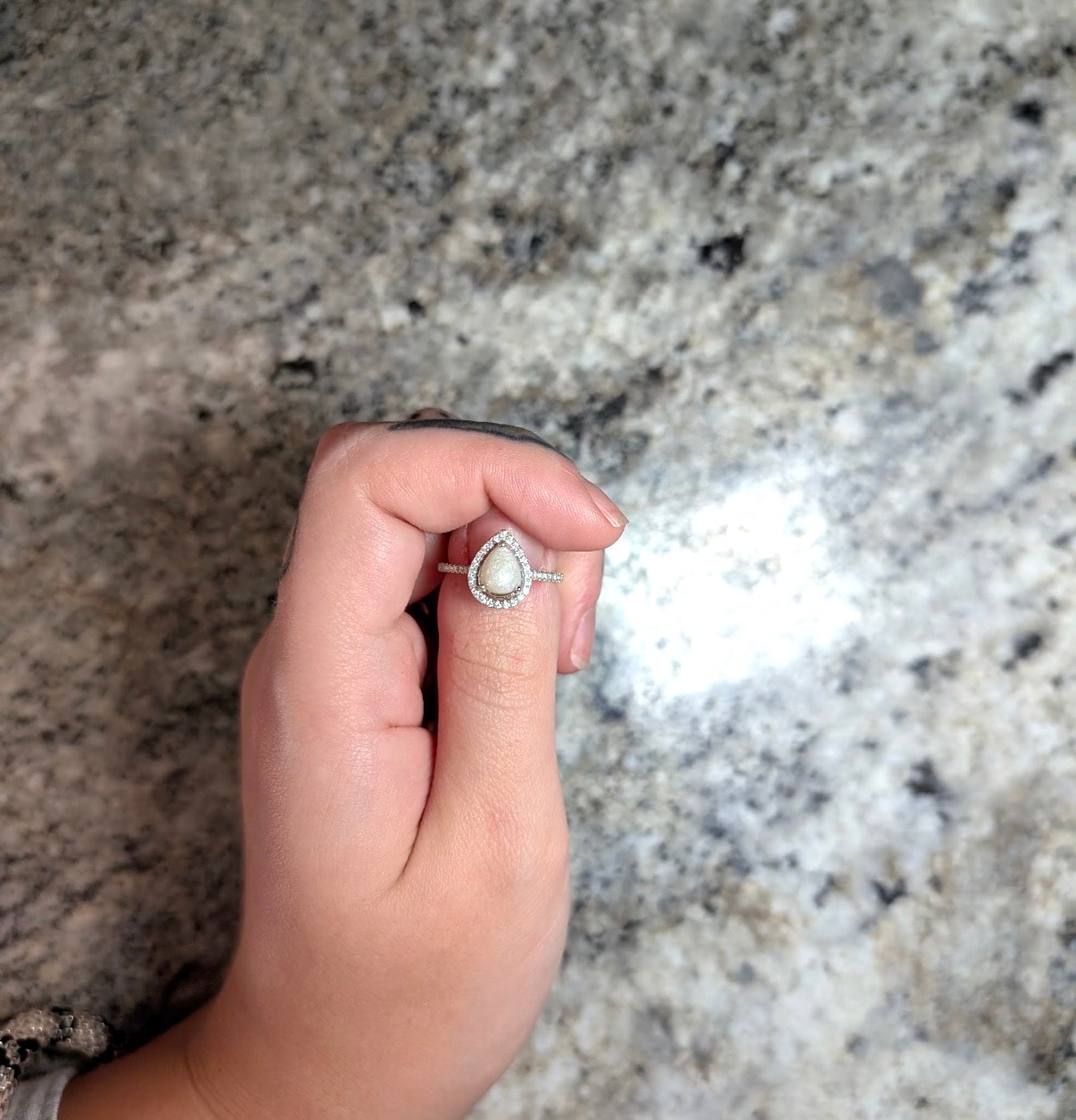 Keepsake jewelry piece